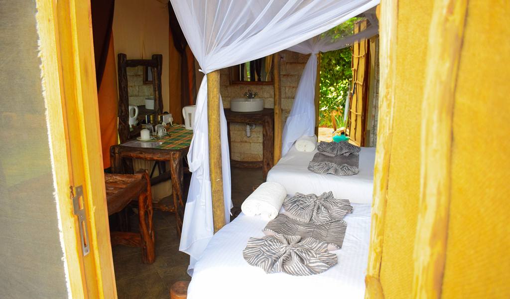 Boma Simba Lodge 1034